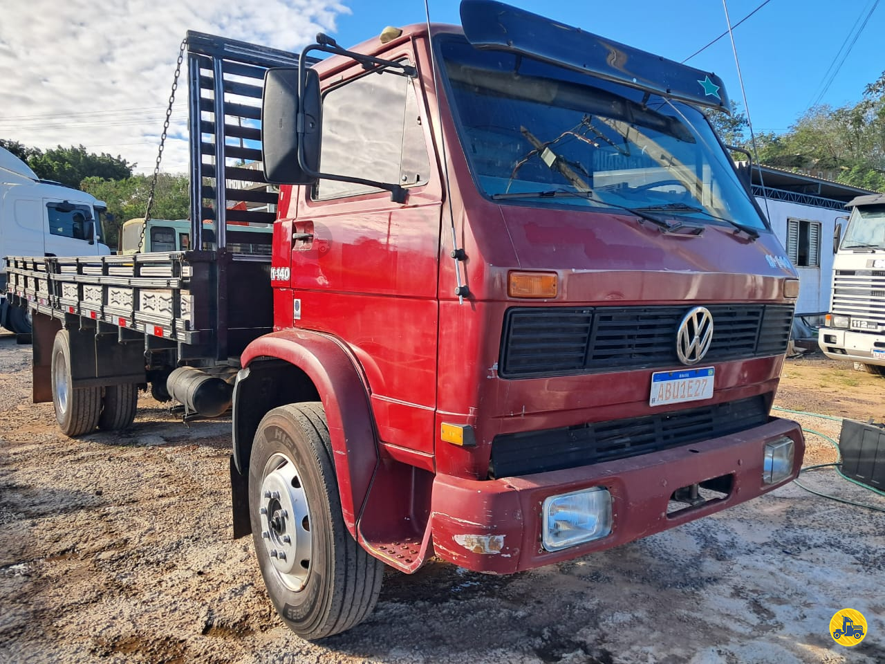 CAMINHAO VOLKSWAGEN VW 11140 Carga Seca Toco 4x2 Edmilson Caminhões Usados UMUARAMA PARANÁ PR