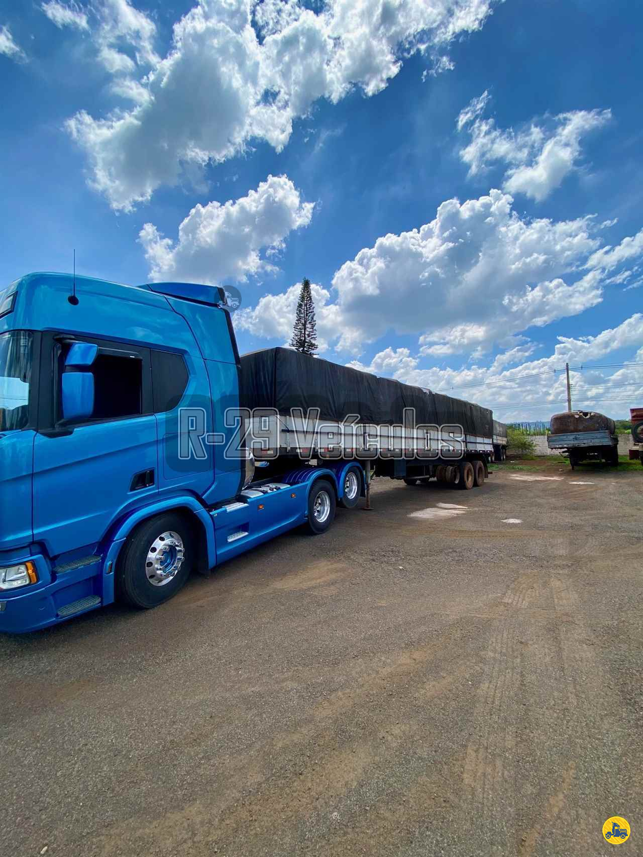 CARRETA SEMI-REBOQUE GRANELEIRO R29 Caminhões IRACEMAPOLIS SÃO PAULO SP