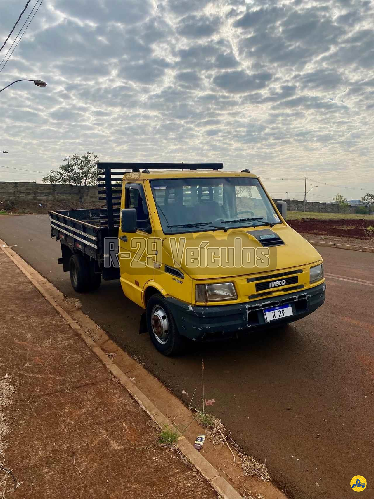 CAMINHAO IVECO DAILY 35-10 Carga Seca 3/4 4x2 R29 Caminhões IRACEMAPOLIS SÃO PAULO SP