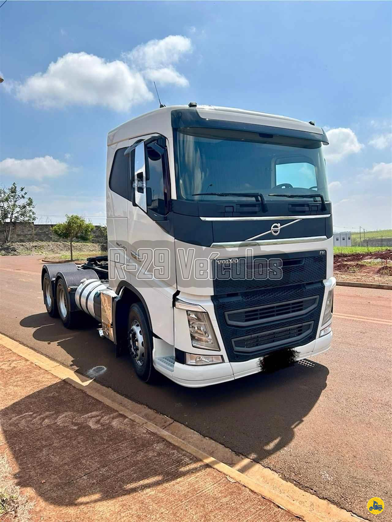 CAMINHAO VOLVO VOLVO FH 540 Chassis Cavalo 6x4 R29 Caminhões IRACEMAPOLIS SÃO PAULO SP