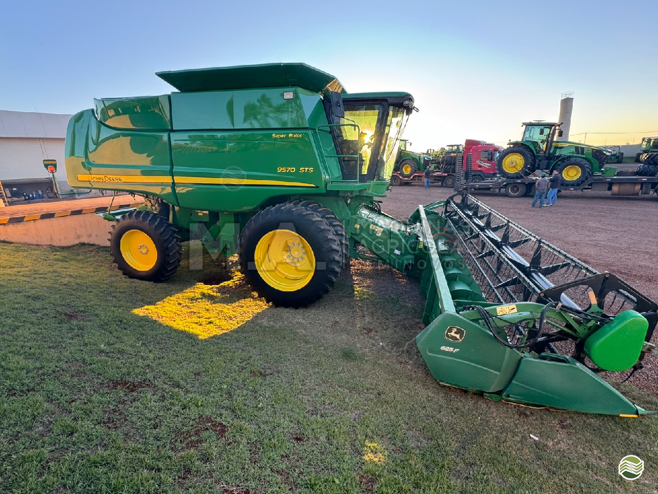 COLHEITADEIRA JOHN DEERE JOHN DEERE 9570 STS M.A. Máquinas Agrícolas - Campo Mourão CAMPO MOURAO PARANÁ PR