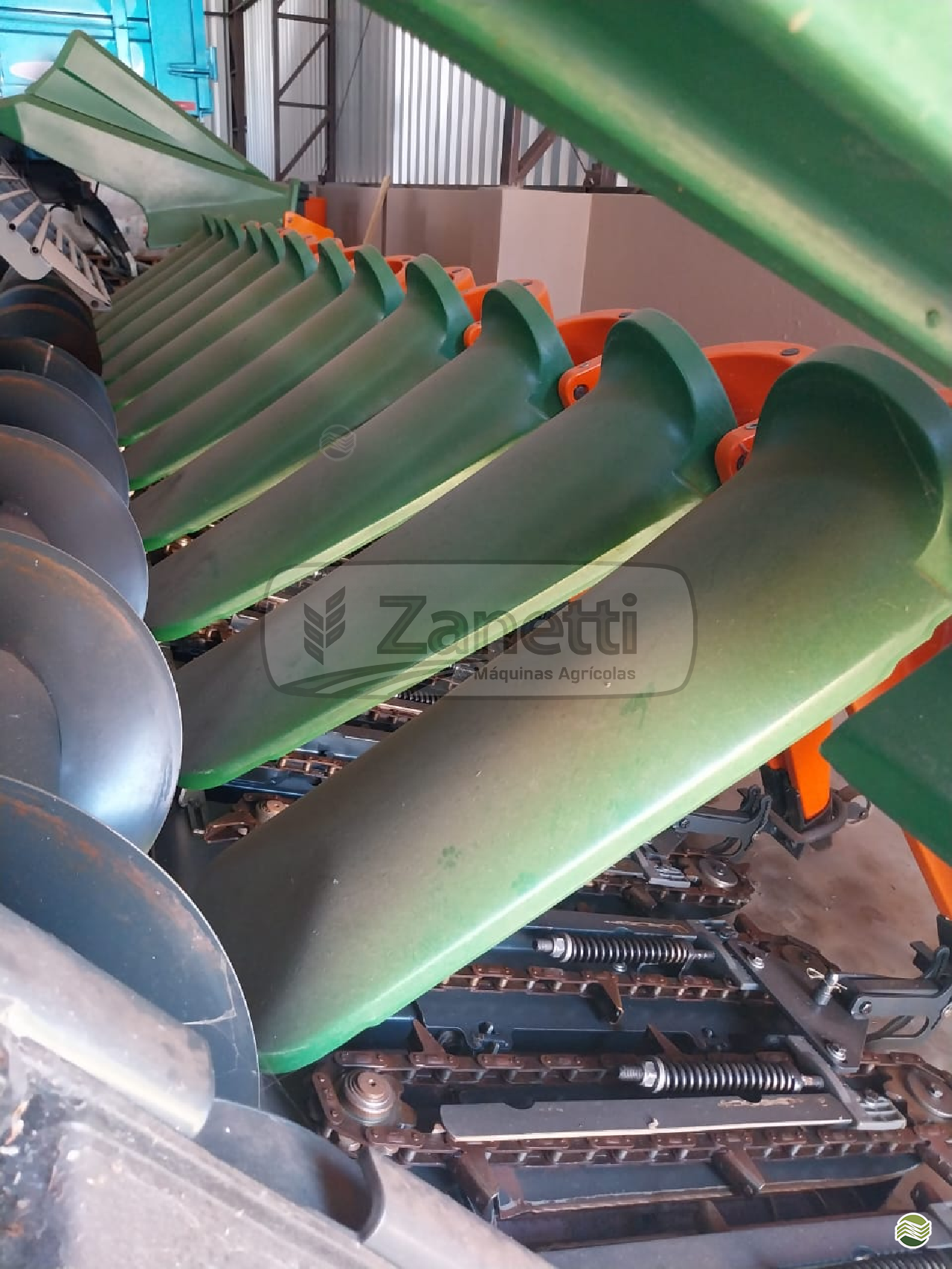 PLATAFORMA COLHEITADEIRA STARA BRAVA 5880 Zanetti Máquinas Agrícolas FREDERICO WESTPHALEN RIO GRANDE DO SUL RS