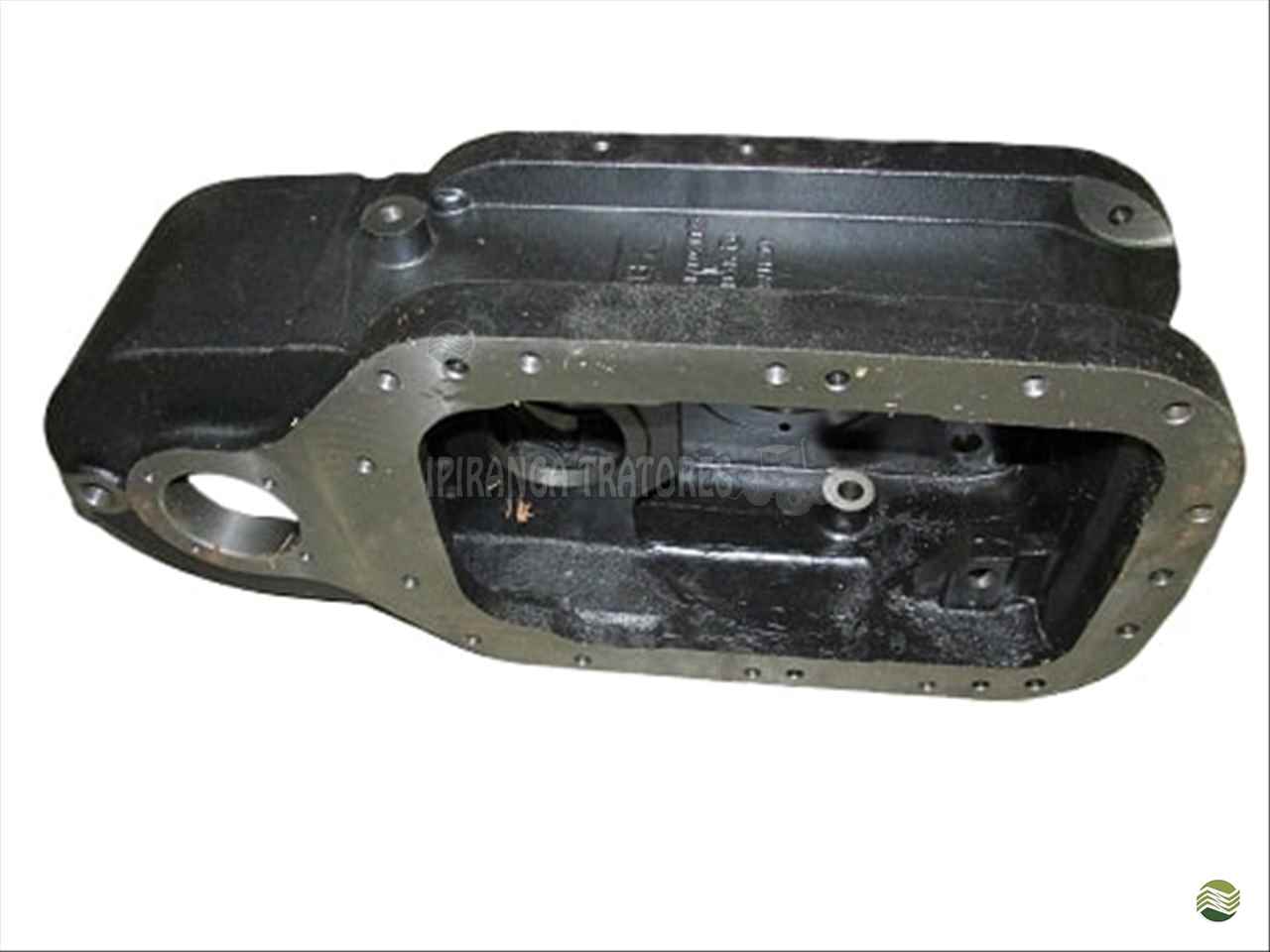 CARCAÇA ESPAÇADORA CX TRANSFERENCIA TRAÇAO MF L4000 6218568 / 3410421 / 064176