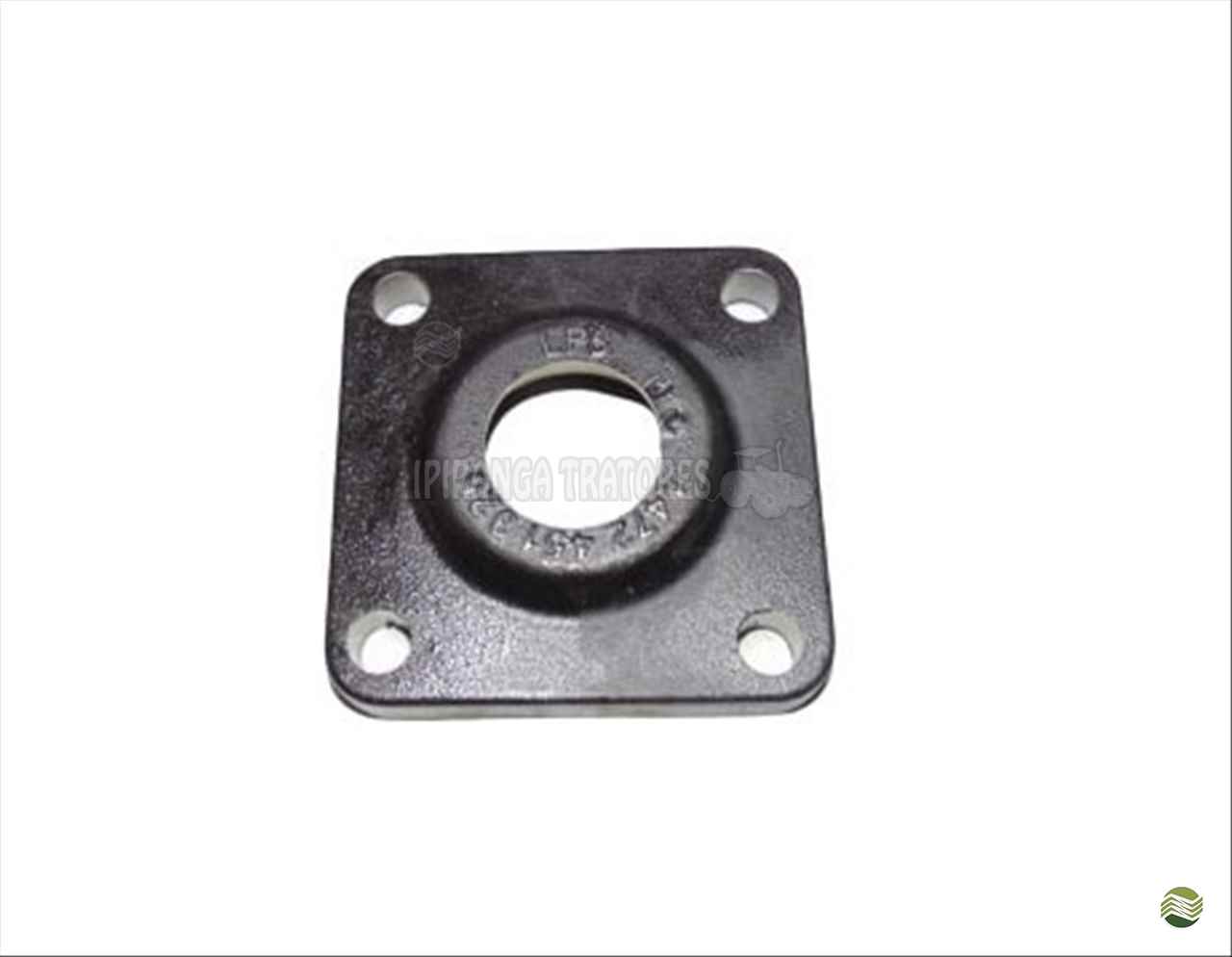 TAMPINHA 4 FURO DA TRAÇAO APL 345 A 350 3176218 / 447235326