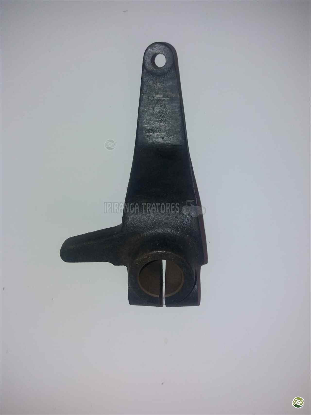BRACO INF DA EMBREAGEM MF 5275 A 680 035933