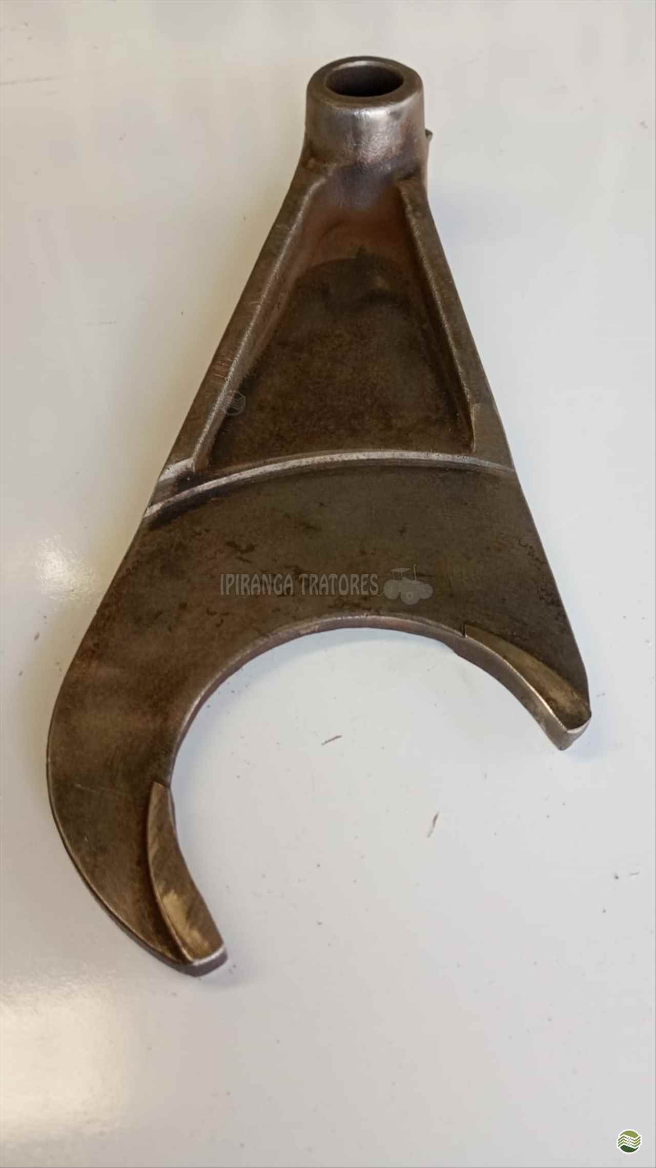 GARFO GRANDE CBT   USADO  0900703018    /    7A1630