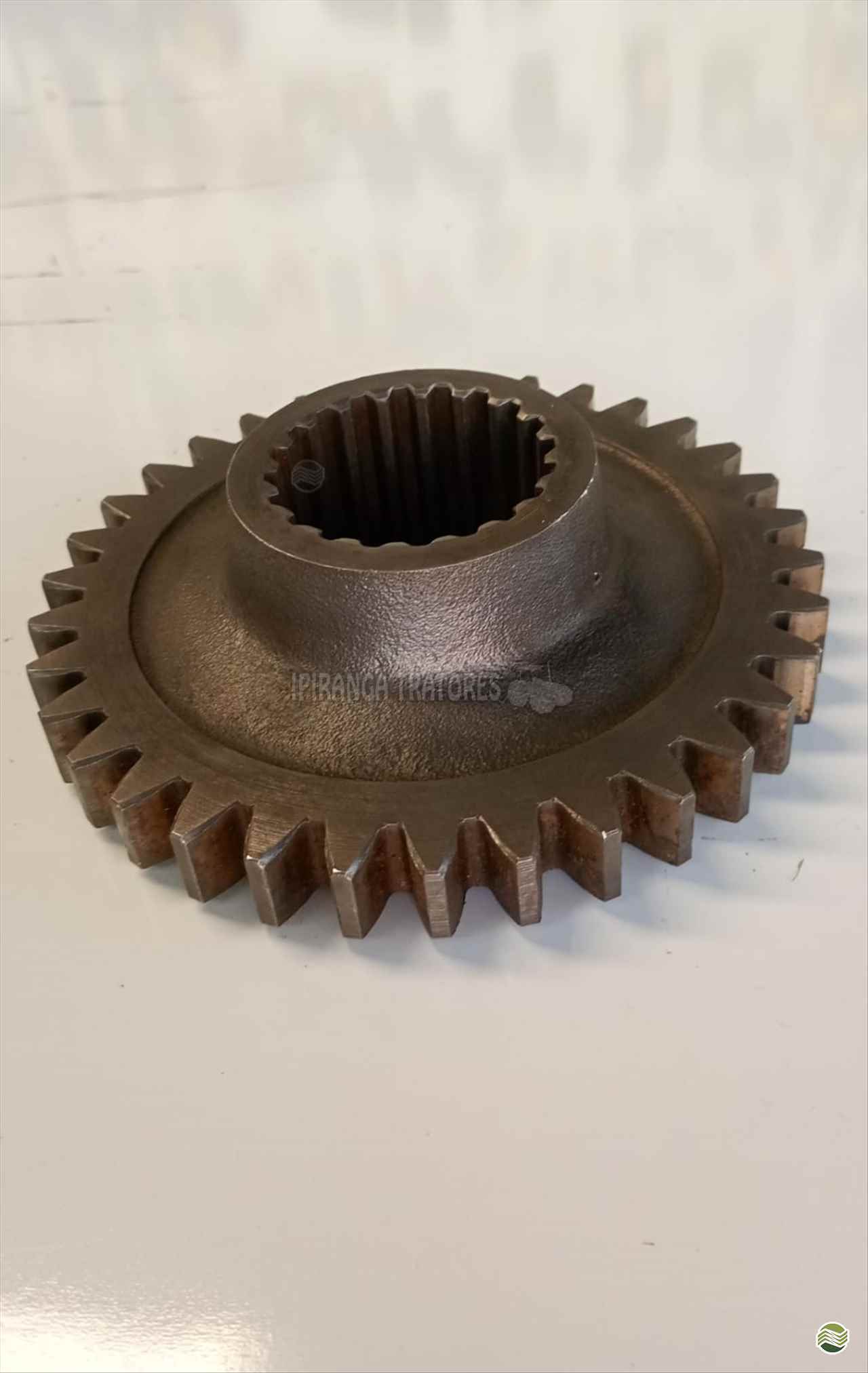 ENGRENAGEM DA CAIXA MASSEY FERGUSON 4 MARCHAS (34 DENTES)   USADA    516501    /   3313214