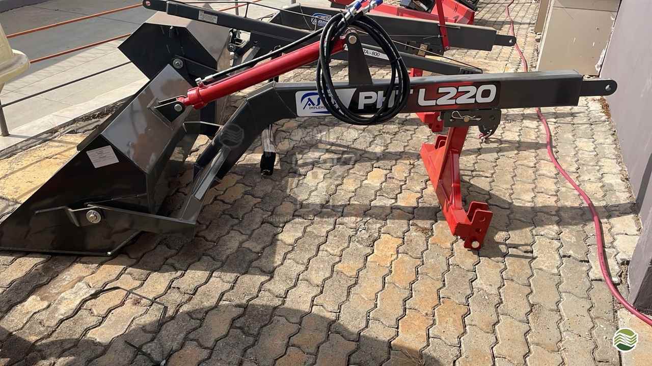 IMPLEMENTOS AGRICOLAS CONCHA HIDRÁULICA CONCHA TRASEIRA Agroterra Pulverizadores ARARAS SÃO PAULO SP