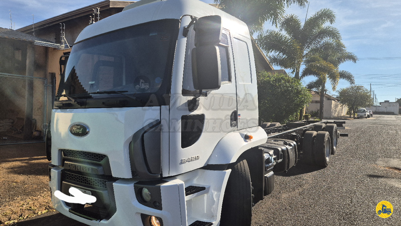 CAMINHAO FORD CARGO 2429 Chassis Truck 6x2 Avenida Caminhões BRODOWSKI SÃO PAULO SP