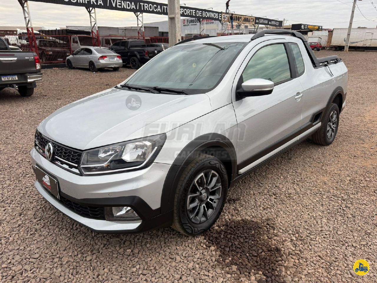 CARRO VW - Volkswagen Saveiro 1.6 CE Cross Furlan Caminhões UMUARAMA PARANÁ PR