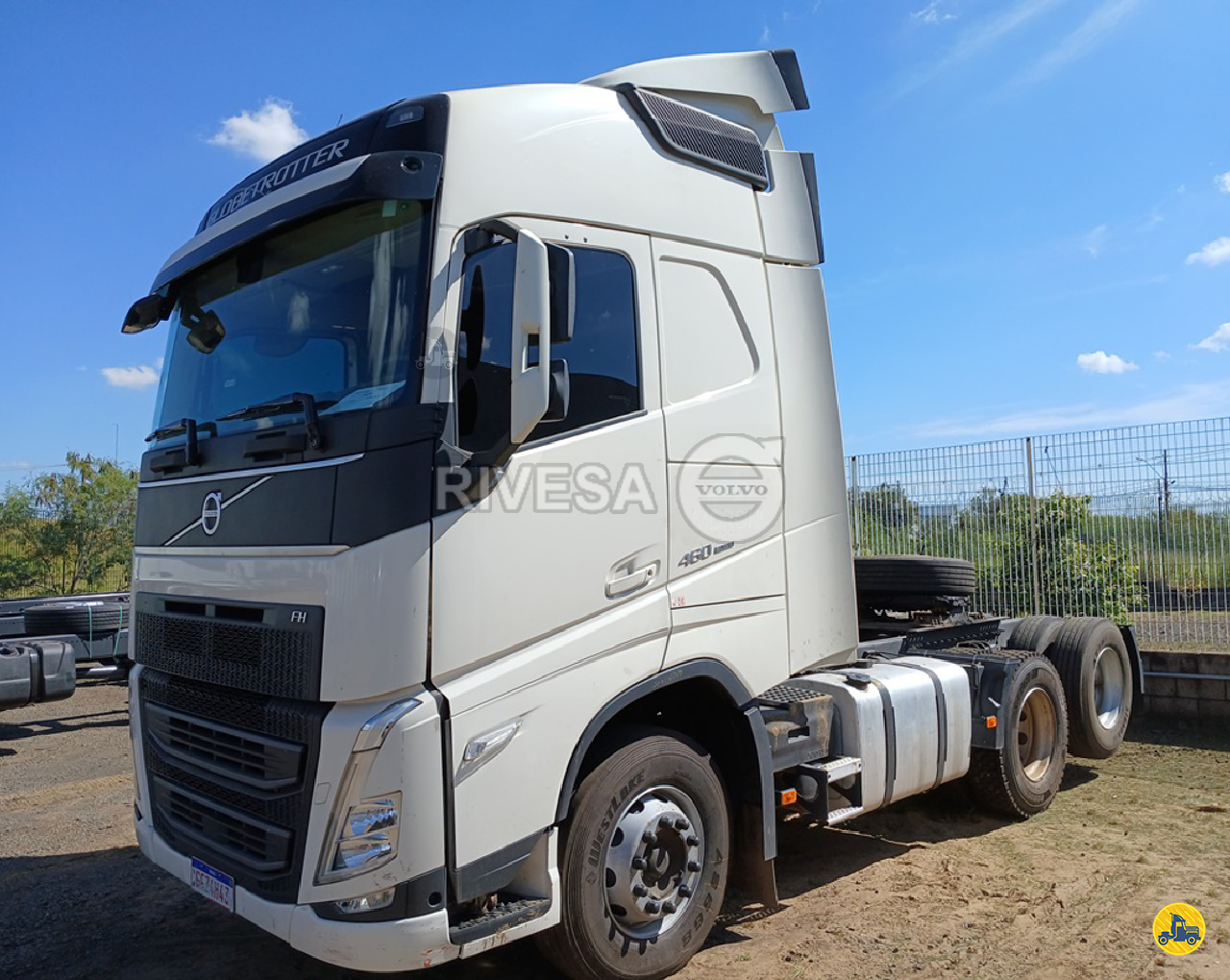 CAMINHAO VOLVO VOLVO FH 460 Cavalo Mecânico Cavalo 6x2 Rivesa - Volvo Matriz MARINGA PARANÁ PR