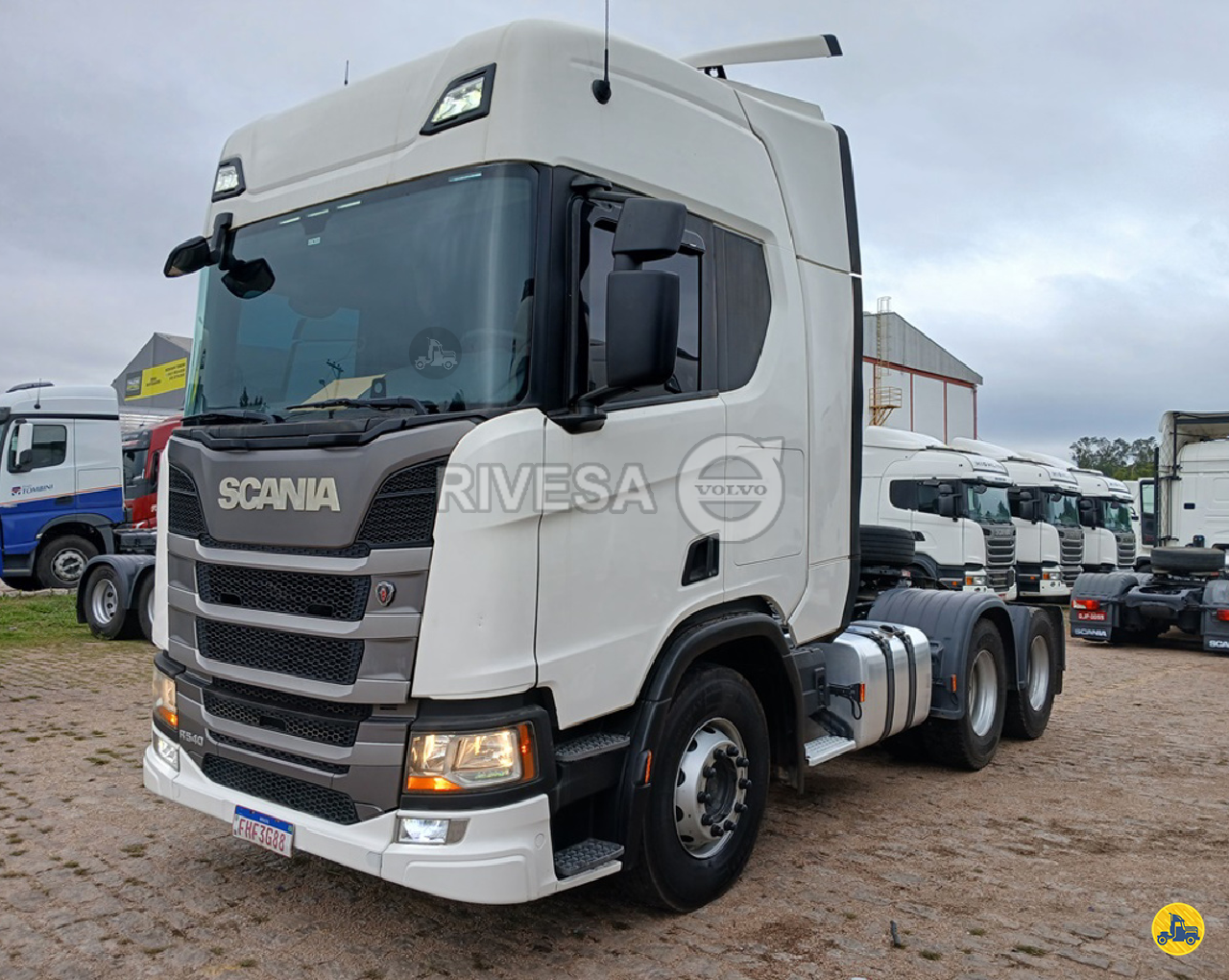 CAMINHAO SCANIA SCANIA R540 Cavalo Mecânico Cavalo 6x4 Rivesa - Volvo Matriz MARINGA PARANÁ PR