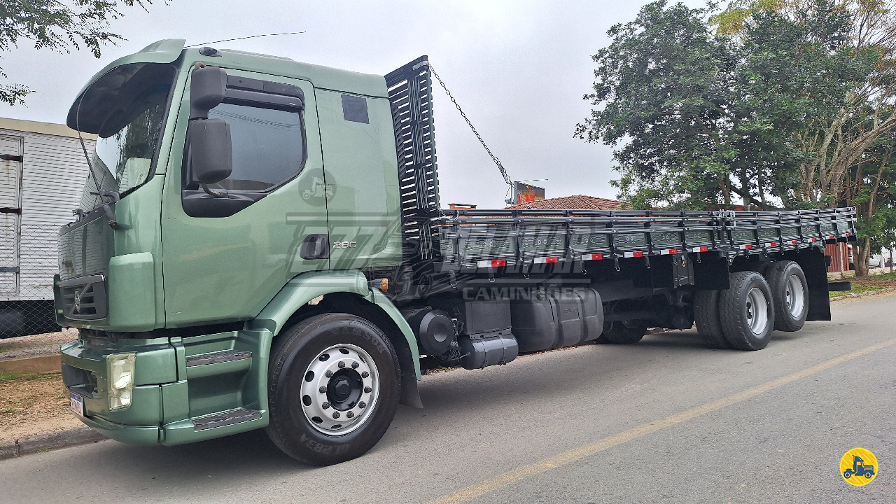 CAMINHAO VOLVO VOLVO VM 260 Carga Seca Truck 6x2 277 Belamar Caminhões CAMPO LARGO PARANÁ PR