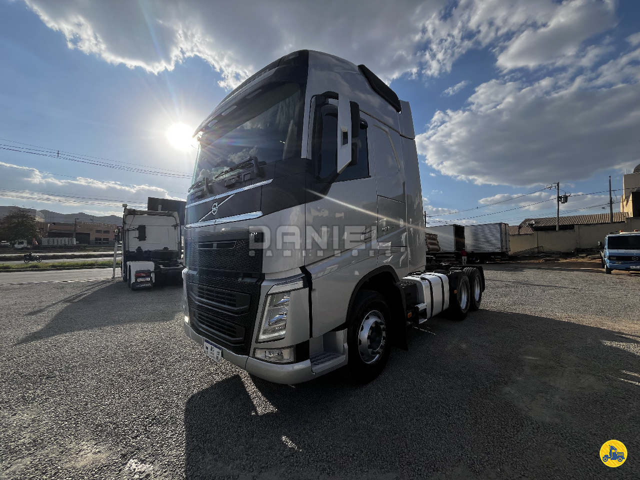 CAMINHAO VOLVO VOLVO FH 460 Cavalo Mecânico Cavalo 6x2 Daniel Caminhões DIVINOPOLIS MINAS GERAIS MG
