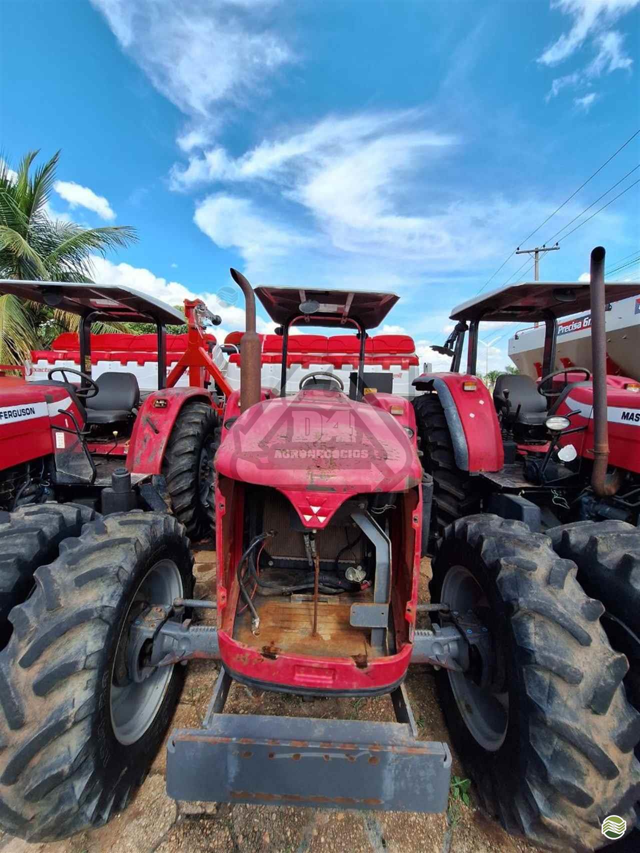 TRATOR MASSEY FERGUSON MF 4275 Tração 4x4 D4 Máquinas e Implementos BARRA DO GARCAS MATO GROSSO MT