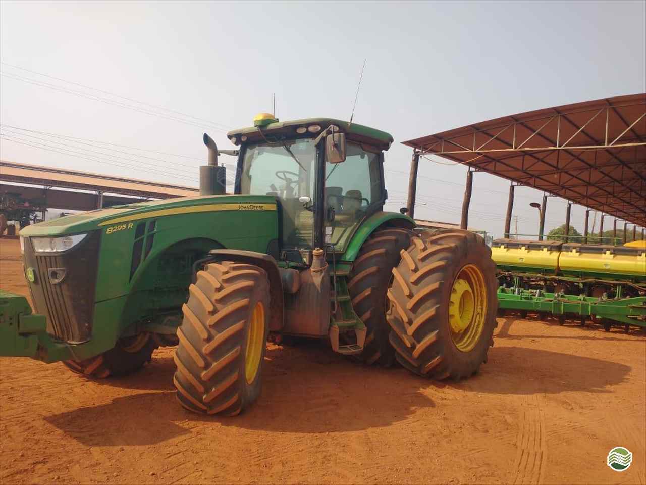 TRATOR JOHN DEERE JOHN DEERE 8295R Tração 4x4 GPS Máquinas CAMPO VERDE MATO GROSSO MT