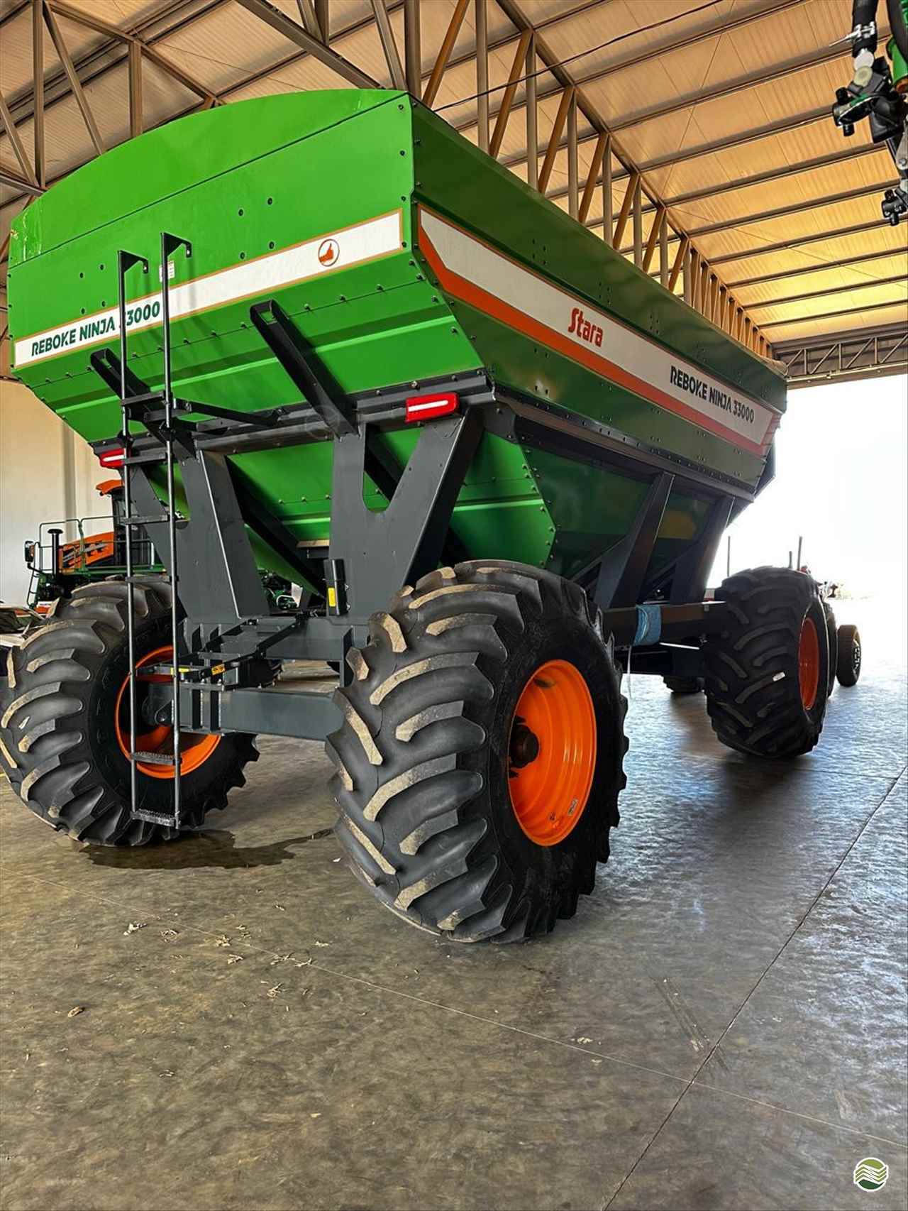 IMPLEMENTOS AGRICOLAS CARRETA BAZUKA GRANELEIRA 33000 GPS Máquinas CAMPO VERDE MATO GROSSO MT