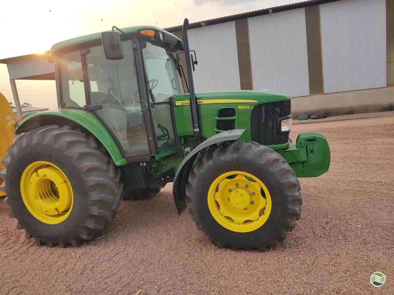 TRATOR JOHN DEERE JOHN DEERE 6100J Tração 4x4 GPS Máquinas CAMPO VERDE MATO GROSSO MT