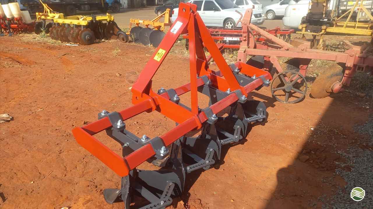 IMPLEMENTOS AGRICOLAS SULCADOR 3 LINHAS Sumaré Máquinas e Veículos SUMARE SÃO PAULO SP