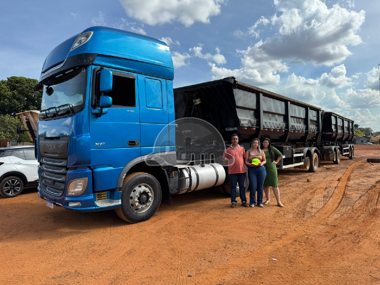 Nosso agradecimento especial à Gomes Bragato Transportes LTDA, de Bom Jesus de Goiás - GO, pela compra do Caminhão DAF XF FTT 530 SSC! Que esse bruto traga ainda mais força e eficiência à sua frota!