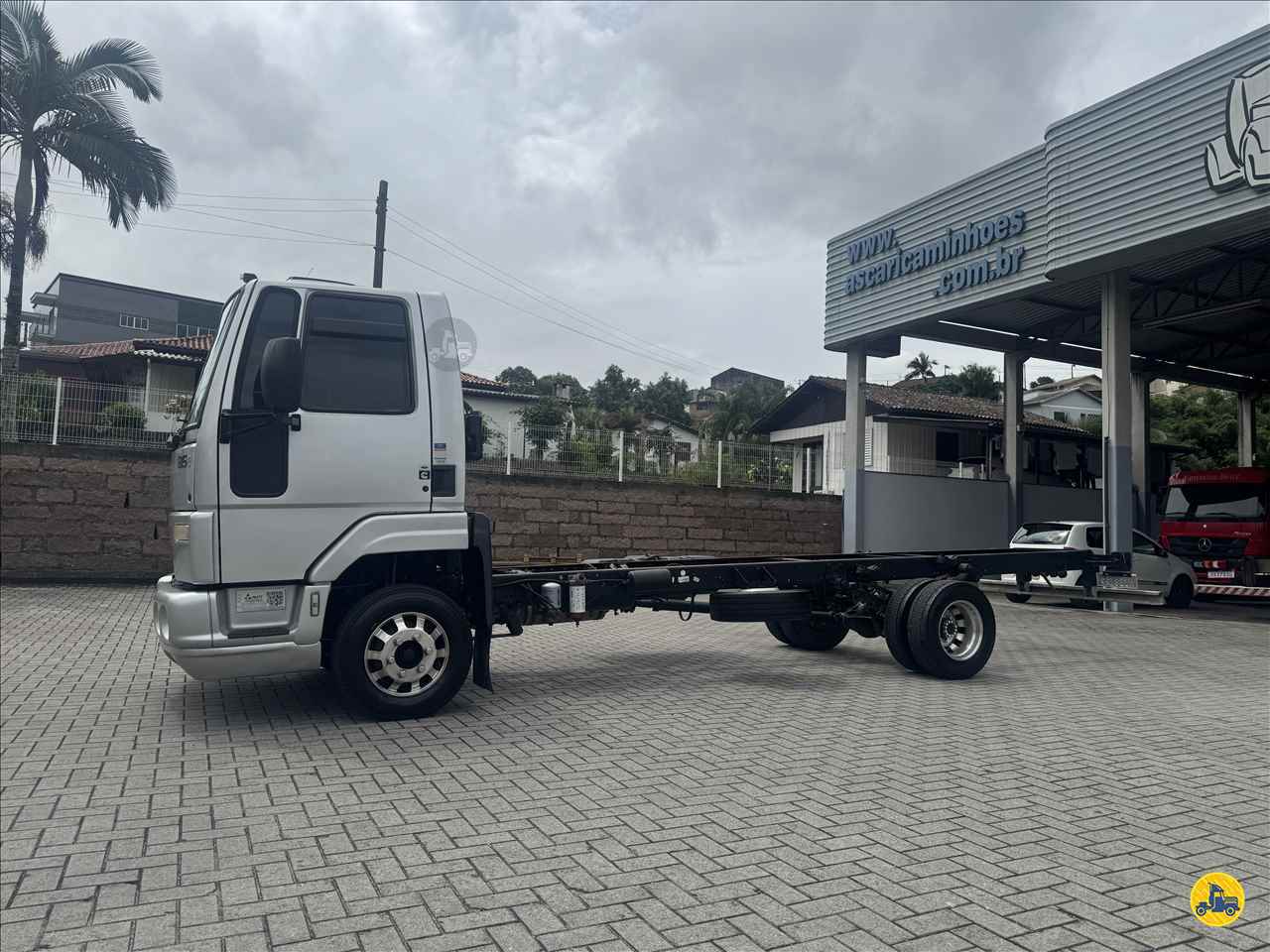 CAMINHAO FORD CARGO 815 Chassis 3/4 4x2 Ascari Caminhões ORLEANS SANTA CATARINA SC