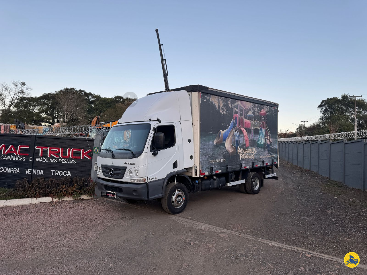 CAMINHAO MERCEDES-BENZ MB 1016 Baú Sider 3/4 4x2 MacTruck CURITIBA PARANÁ PR