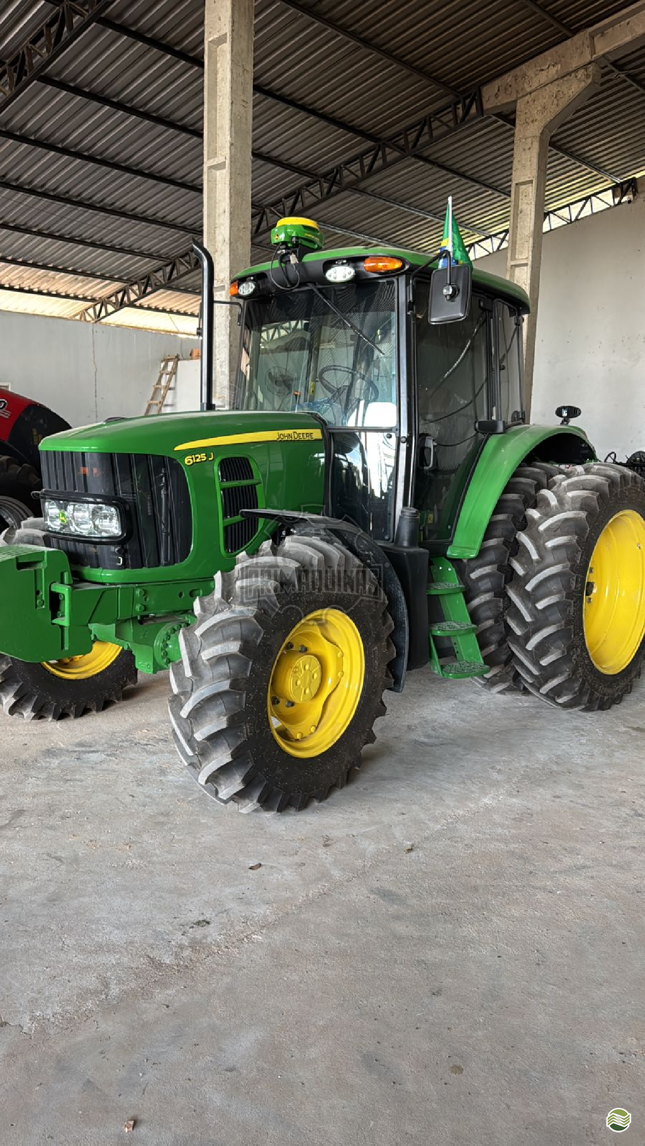 TRATOR JOHN DEERE JOHN DEERE 6125J Tração 4x4 PriMáquinas PRIMAVERA DO LESTE MATO GROSSO MT