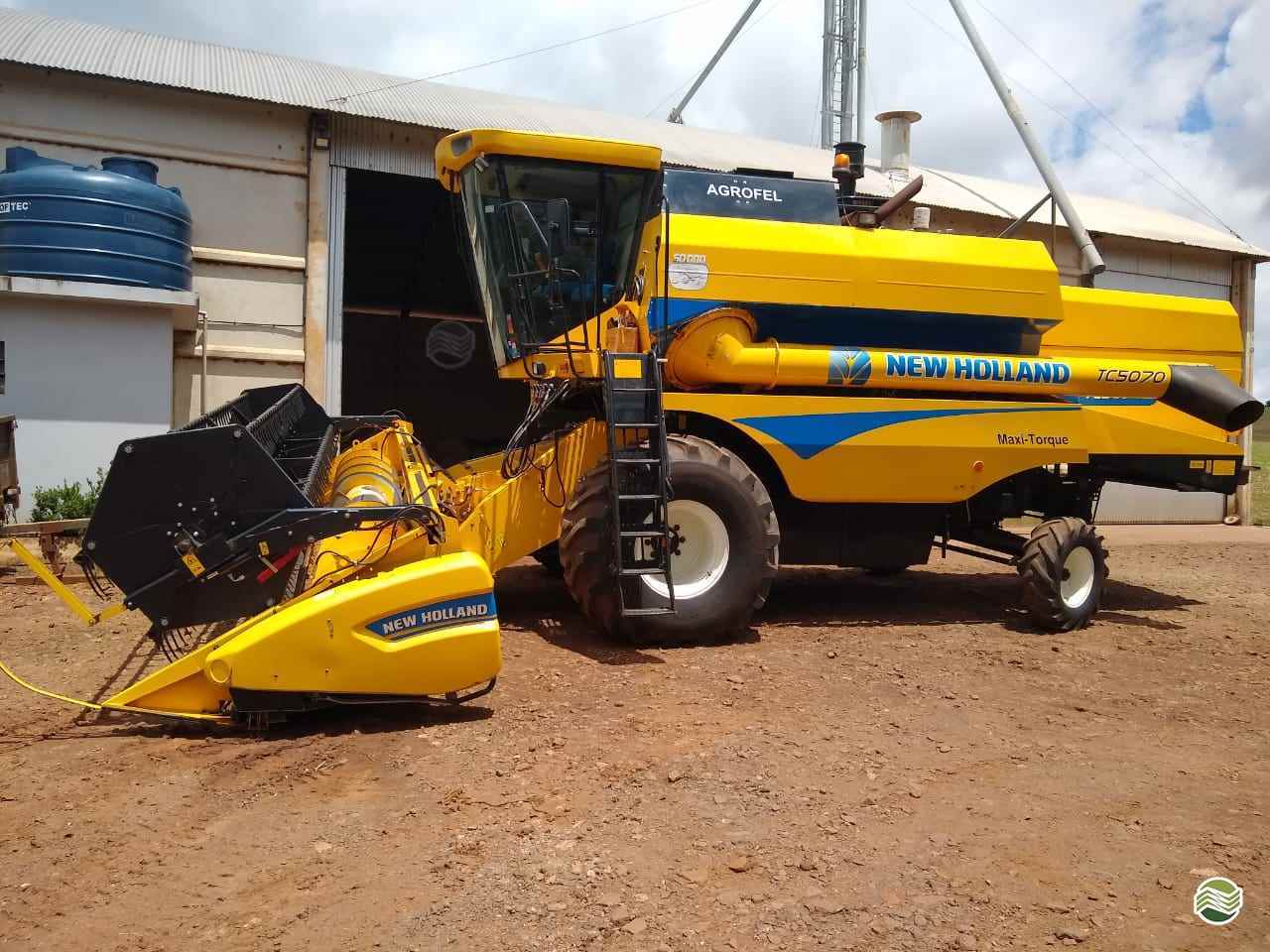COLHEITADEIRA NEW HOLLAND TC 5070 Agrocia Implementos Agricolas AJURICABA RIO GRANDE DO SUL RS