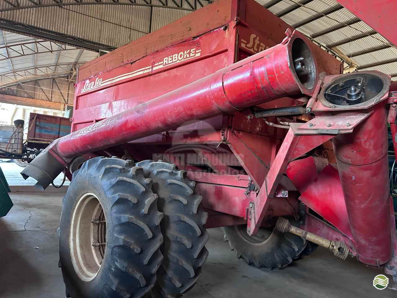 IMPLEMENTOS AGRICOLAS CARRETA BAZUKA GRANELEIRA 9000 Multi Máquinas SANTA BARBARA DO SUL RIO GRANDE DO SUL RS