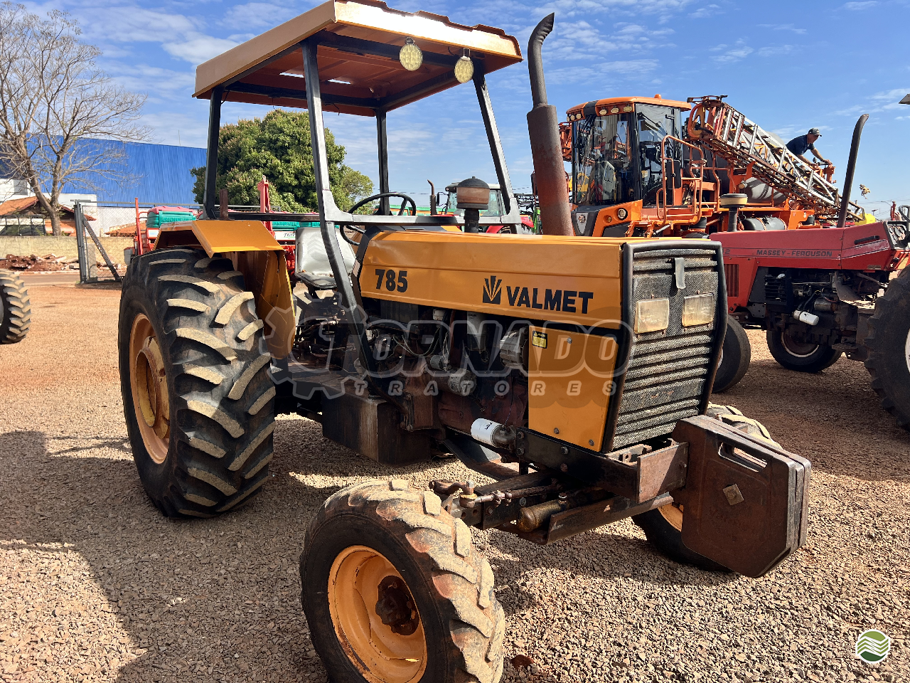 TRATOR VALMET VALMET 785 Tração 4x2 Tornado Tratores CAMPO MOURAO PARANÁ PR