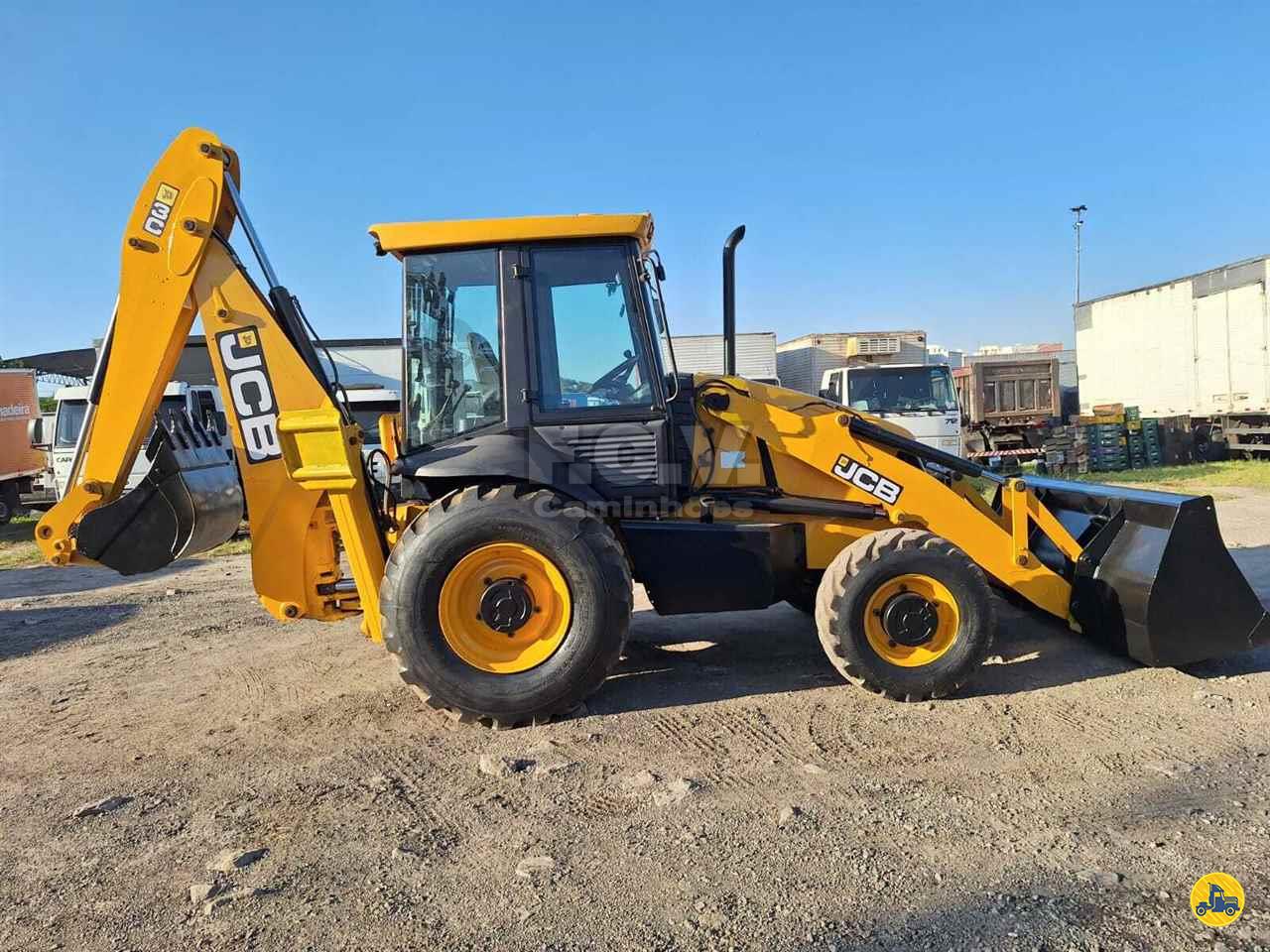 RETRO ESCAVADEIRA JCB 3C Tração 4x4 FCV Caminhões SAO PAULO SÃO PAULO SP