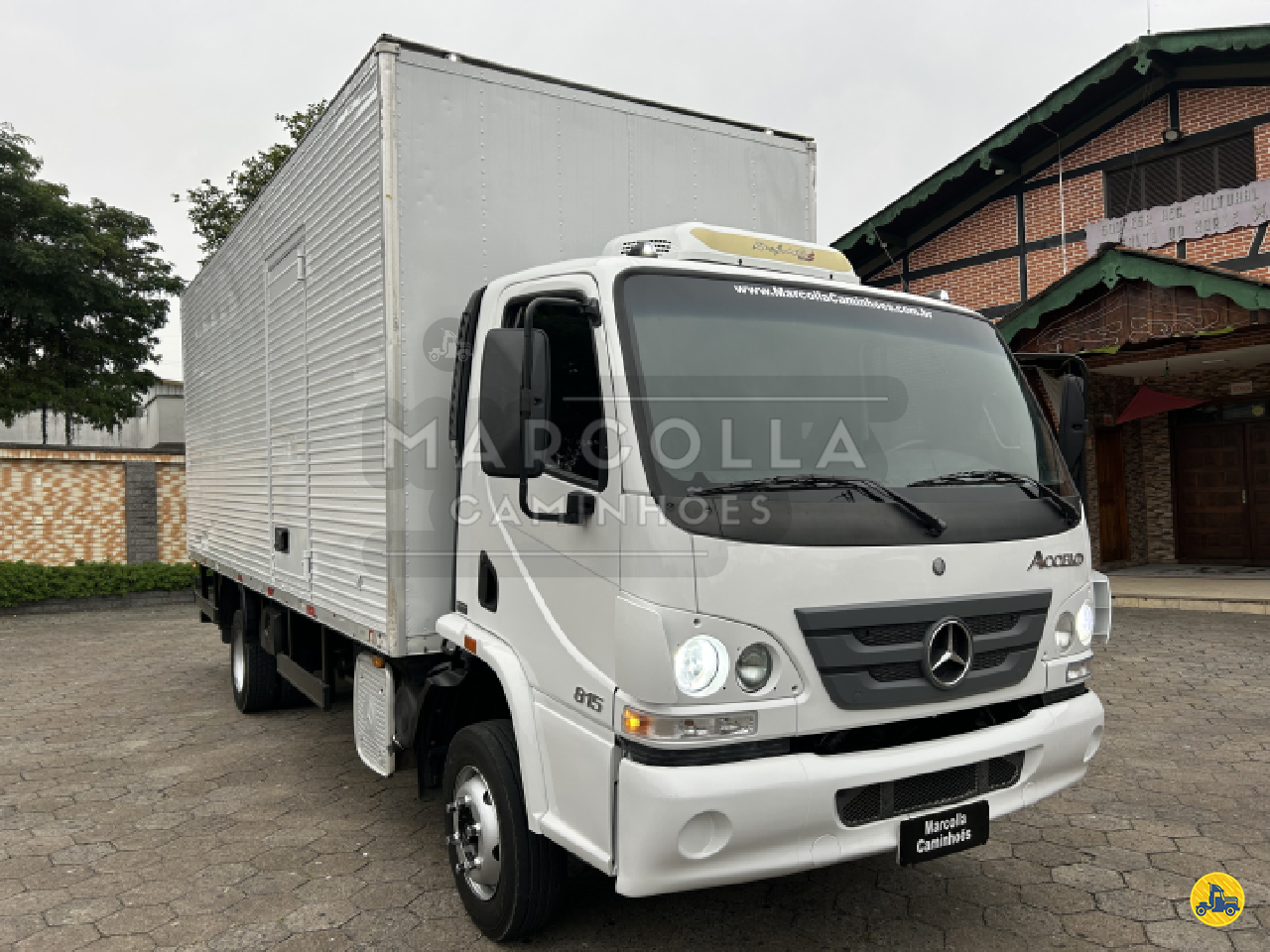 CAMINHAO MERCEDES-BENZ MB 815 Baú Furgão 3/4 4x2 Marcolla Caminhões BLUMENAU SANTA CATARINA SC