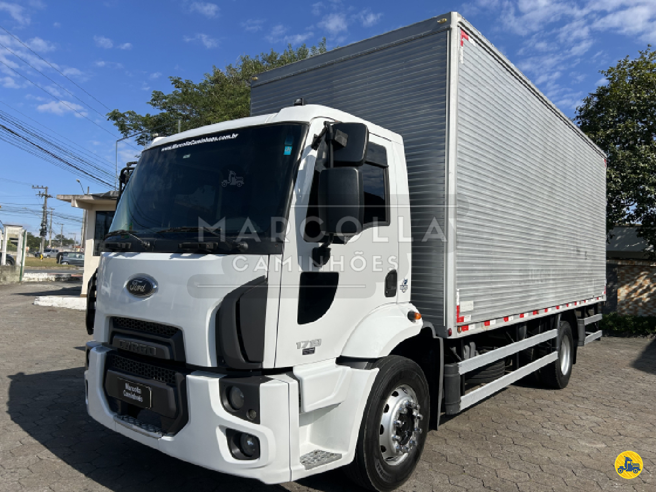 CAMINHAO FORD CARGO 1719 Baú Furgão Toco 4x2 Marcolla Caminhões BLUMENAU SANTA CATARINA SC