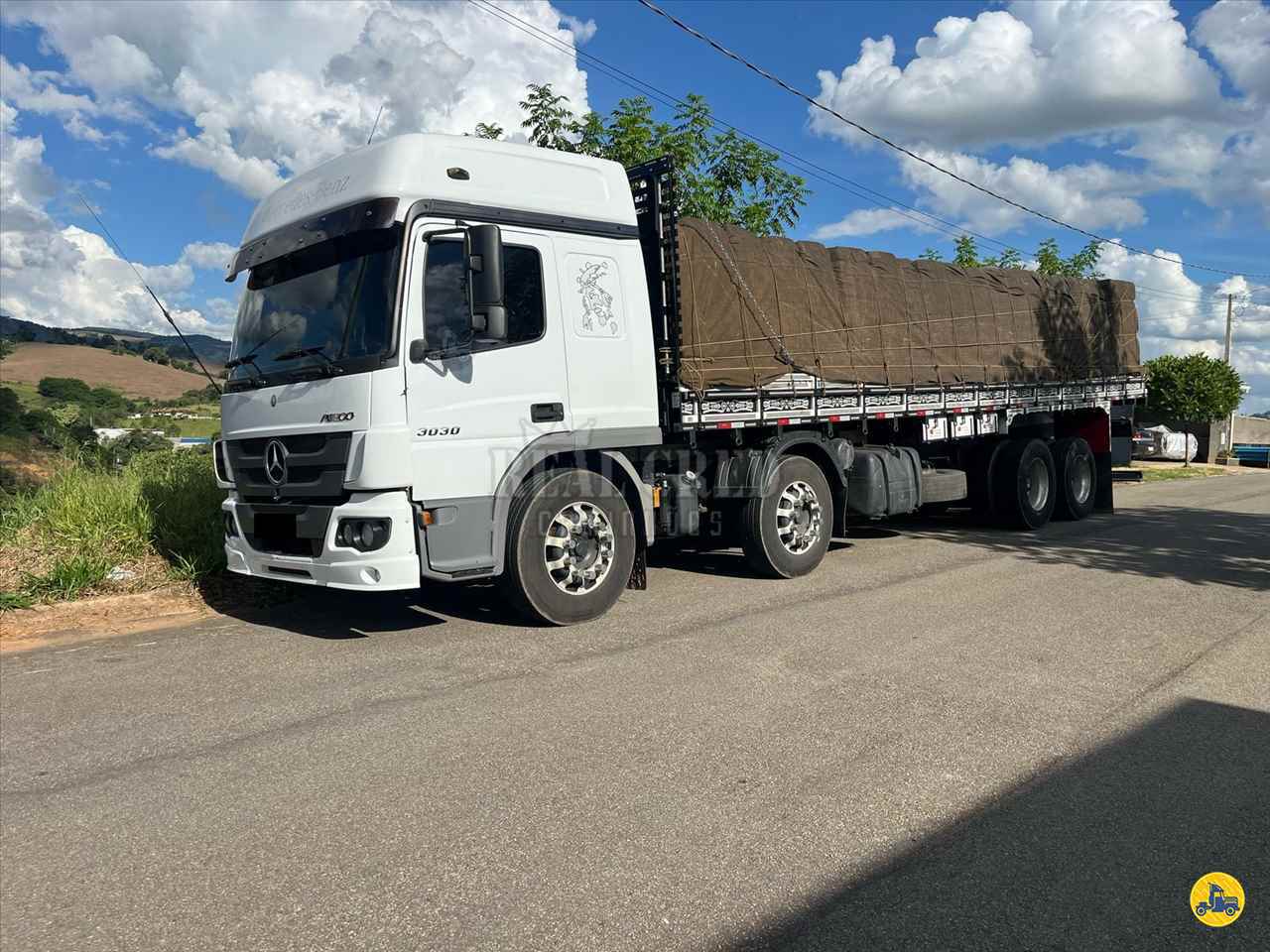 CAMINHAO MERCEDES-BENZ MB 3030 Carga Seca BiTruck 8x2 Real Cred Caminhões PIEDADE SÃO PAULO SP