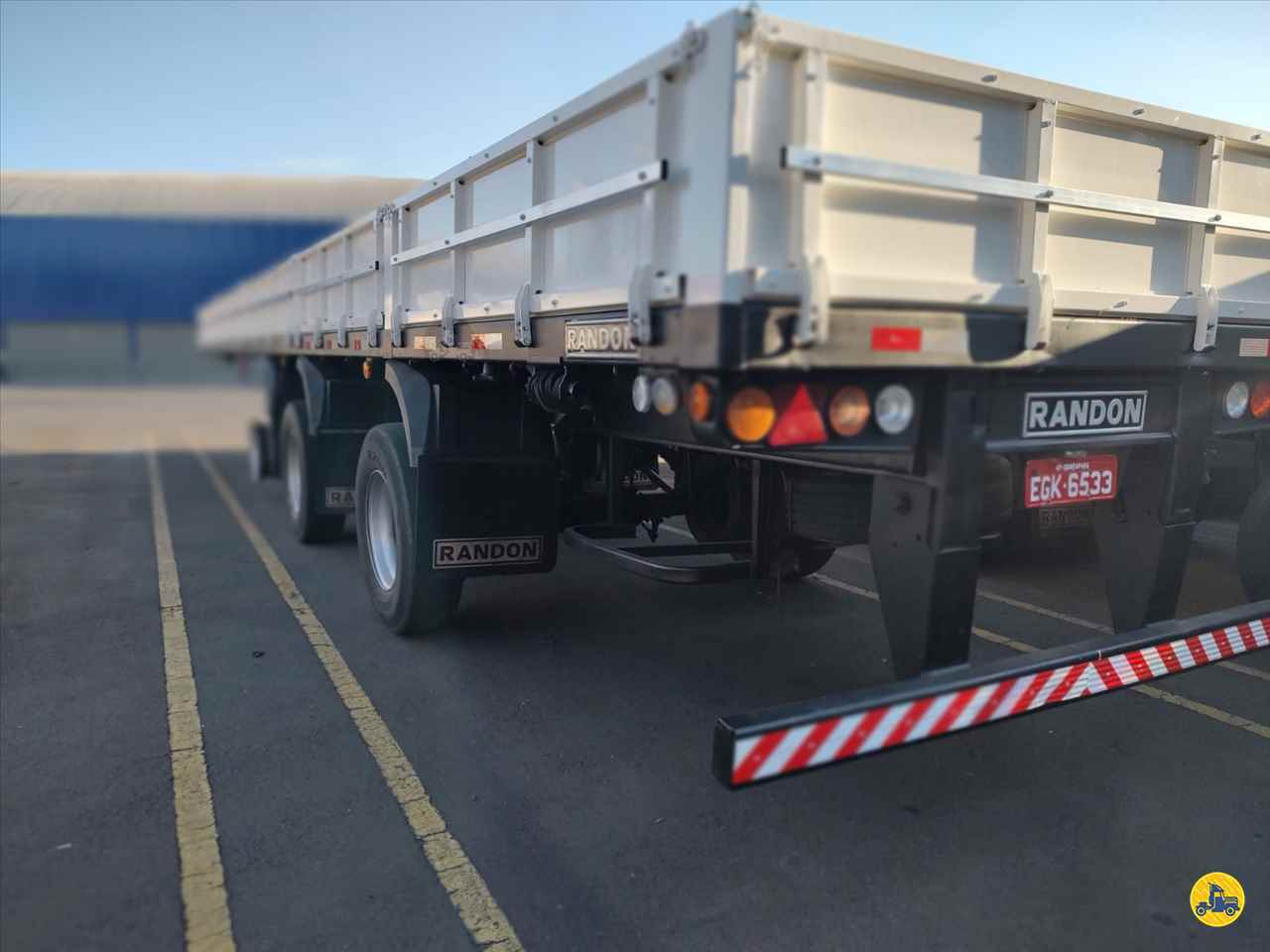 CARRETA SEMI-REBOQUE PORTA-CONTAINER Lotrans MOGI GUACU SÃO PAULO SP