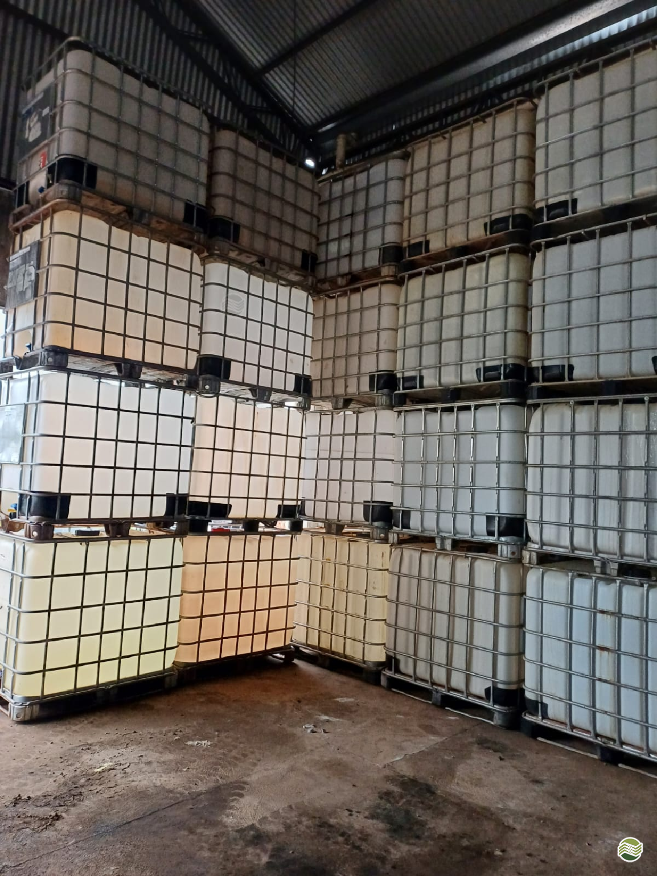 PEÇAS A VENDA OUTROS CONTAINER 1000L Jatai Tratores JATAIZINHO PARANÁ PR