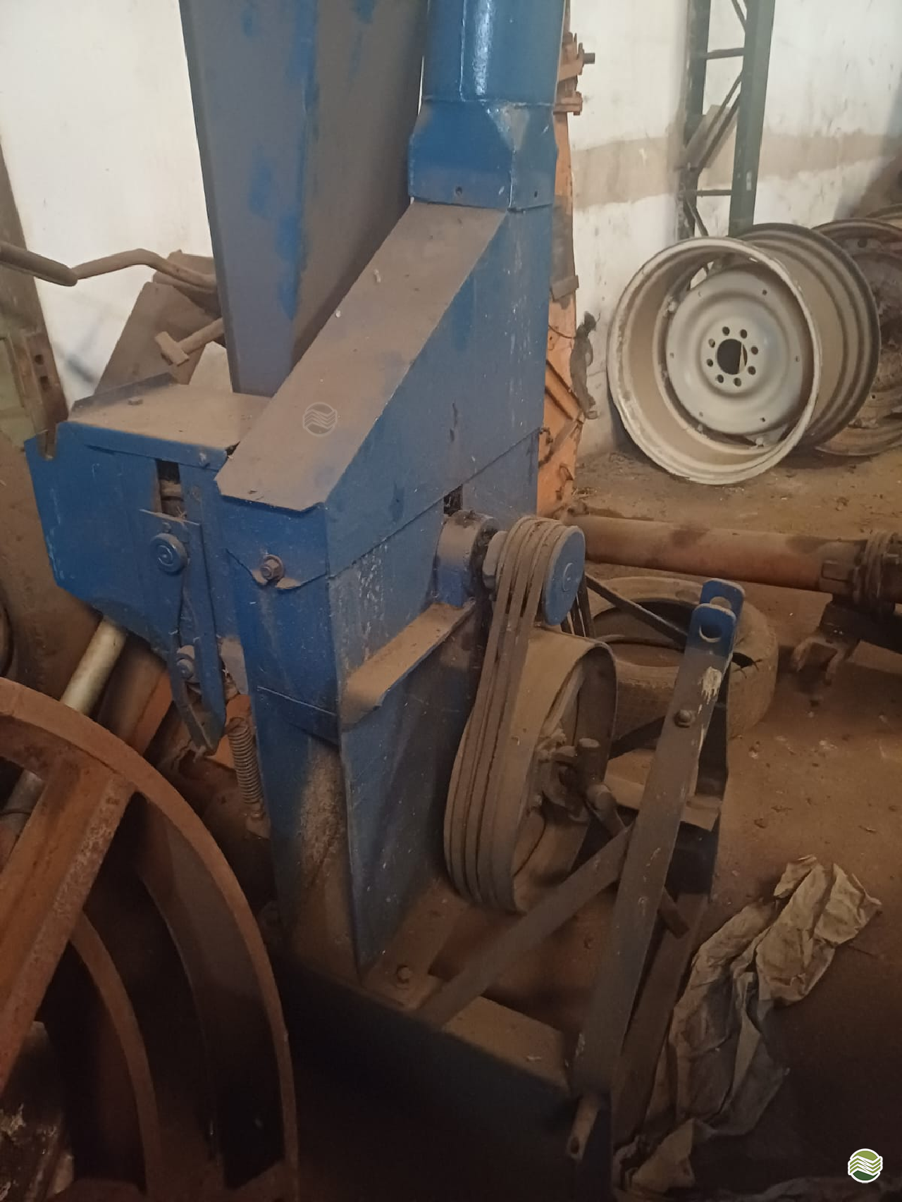IMPLEMENTOS AGRICOLAS TRITURADOR FORRAGEIRO PICADOR FORRAGEIRO Jatai Tratores JATAIZINHO PARANÁ PR
