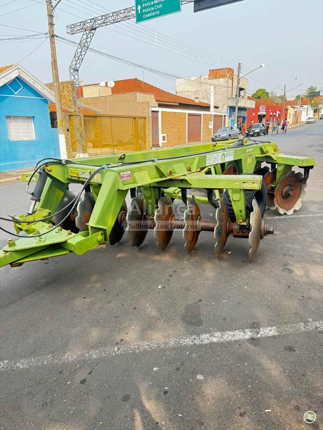 IMPLEMENTOS AGRICOLAS GRADE ARADORA ARADORA 18 DISCOS Aliança Multimarcas Tratores UBIRAJARA SÃO PAULO SP