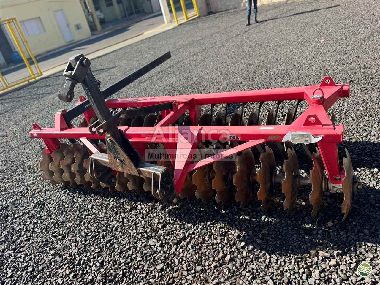 IMPLEMENTOS AGRICOLAS GRADE NIVELADORA NIVELADORA 36 DISCOS Aliança Multimarcas Tratores UBIRAJARA SÃO PAULO SP