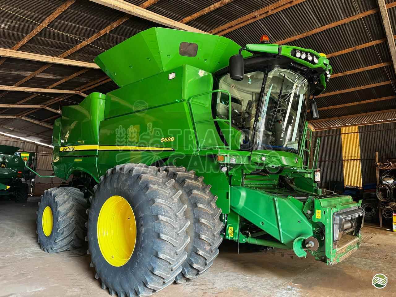 COLHEITADEIRA JOHN DEERE JOHN DEERE S680 Trator Campos GUAPO GOIAS GO