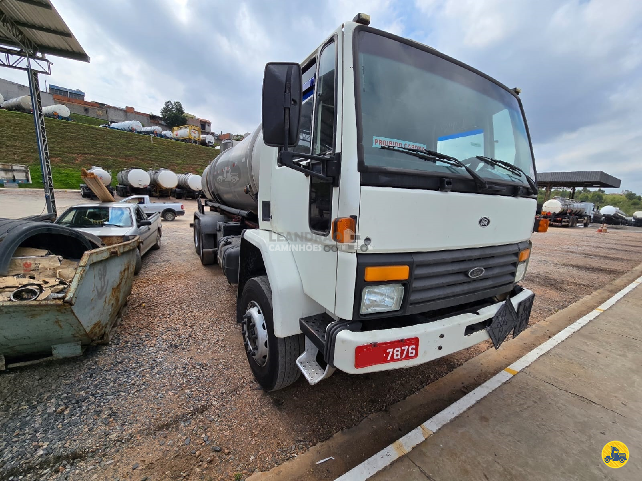 CAMINHAO FORD CARGO 1415 Chassis Truck 6x2 Leandrão Caminhões JUNDIAI SÃO PAULO SP