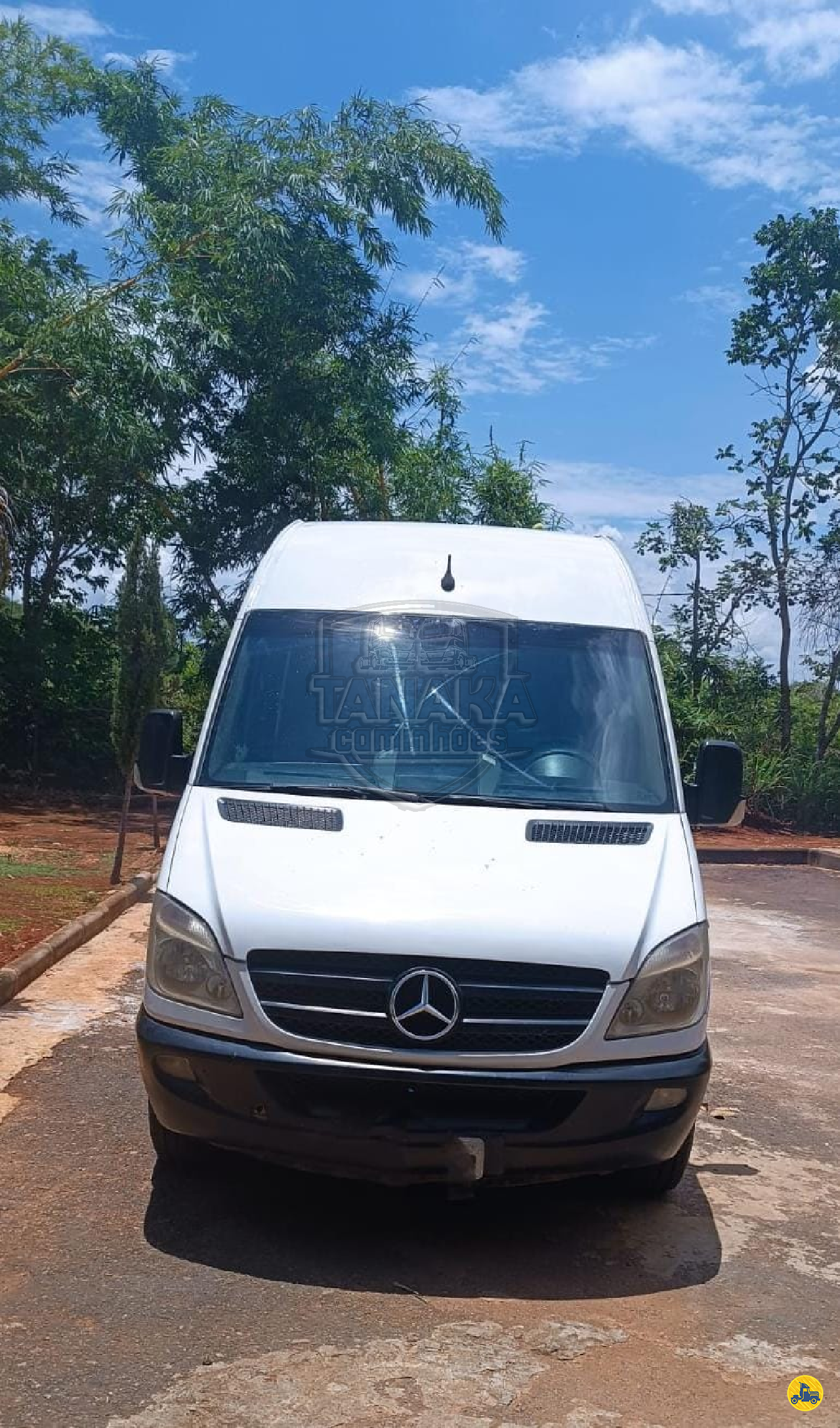 VANS MERCEDES-BENZ Sprinter VAN 415 Tanaka Caminhões MONTES CLAROS MINAS GERAIS MG
