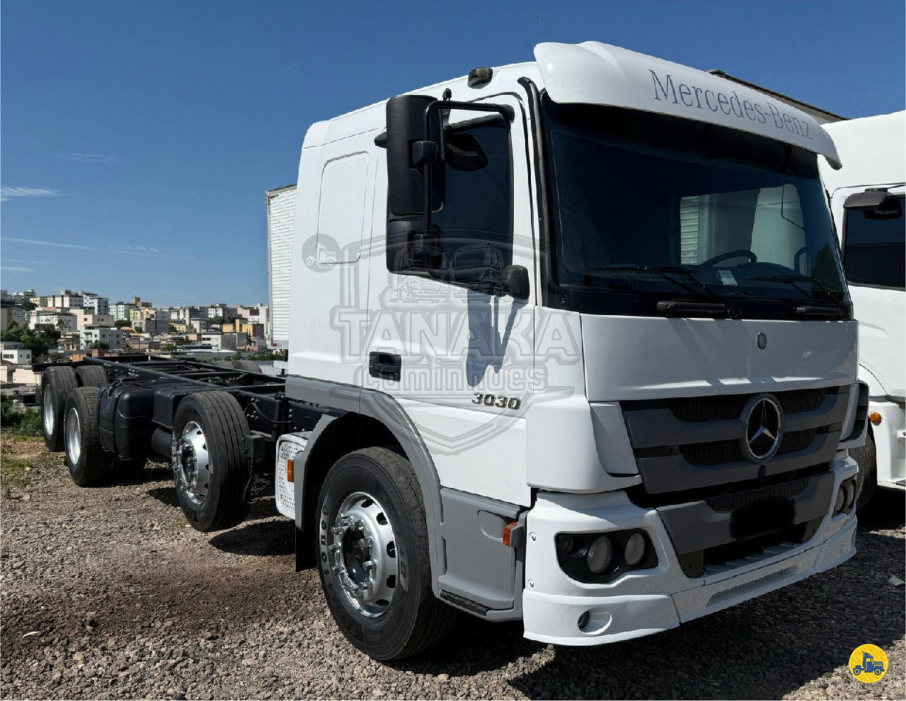 CAMINHAO MERCEDES-BENZ MB 3030 Chassis BiTruck 8x2 Tanaka Caminhões MONTES CLAROS MINAS GERAIS MG