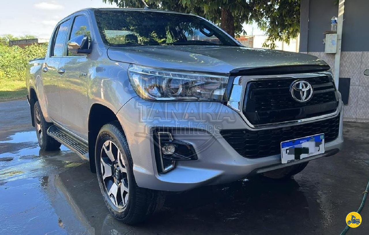 CARRO TOYOTA Hilux 2.8 SRX Tanaka Caminhões MONTES CLAROS MINAS GERAIS MG