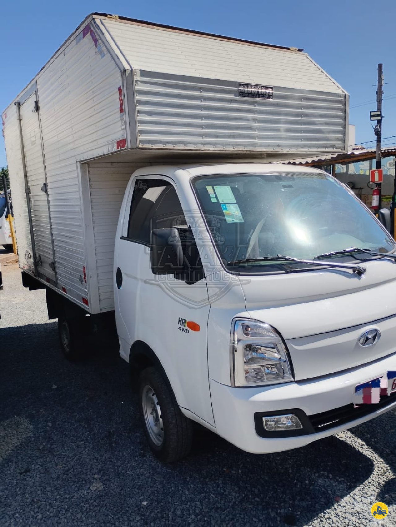 CAMINHAO HYUNDAI HR Baú Furgão 3/4 4x2 Tanaka Caminhões MONTES CLAROS MINAS GERAIS MG