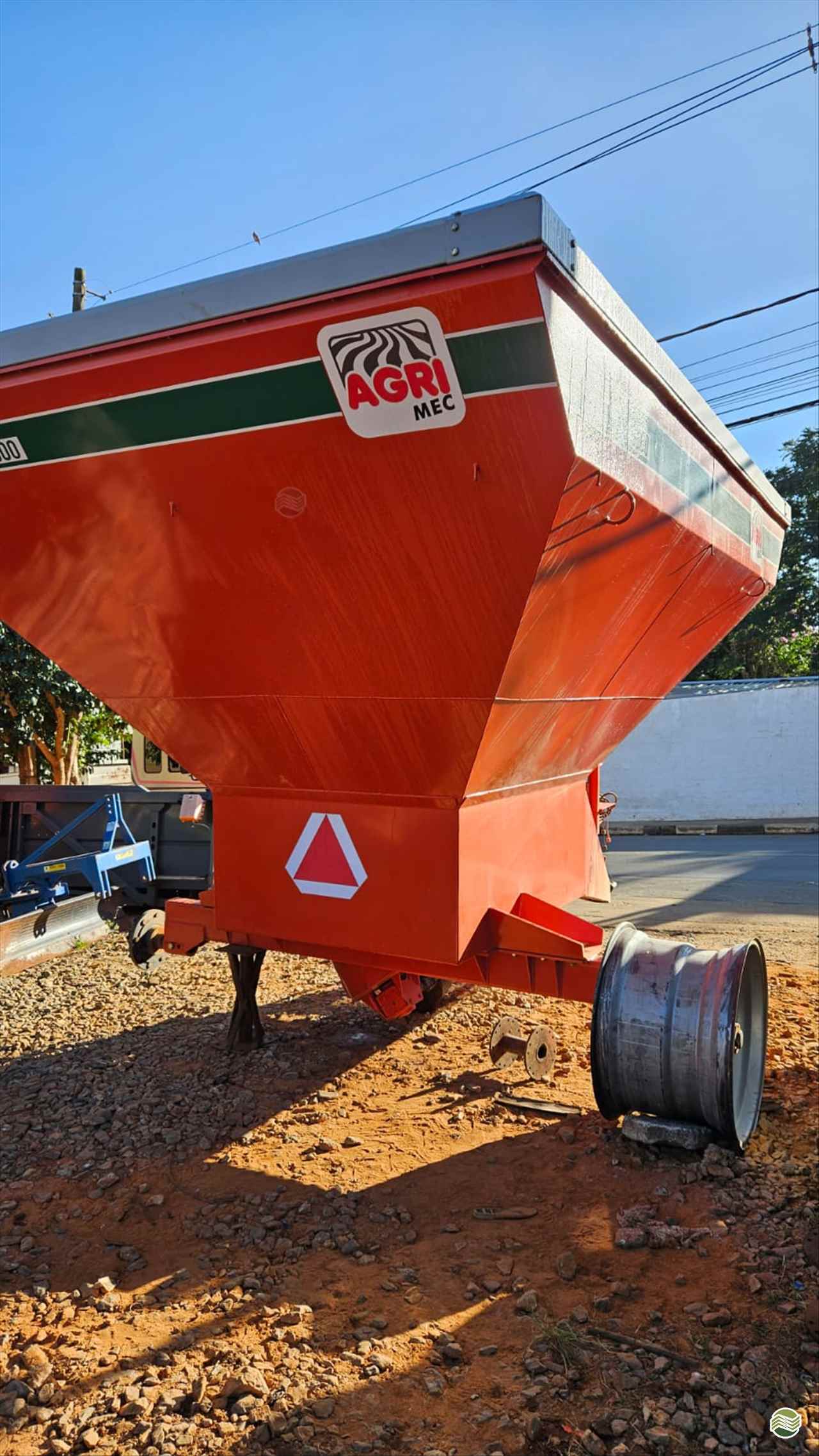 IMPLEMENTOS AGRICOLAS CARRETA BAZUKA GRANELEIRA 13000 Makes - São Miguel SAO MIGUEL ARCANJO SÃO PAULO SP