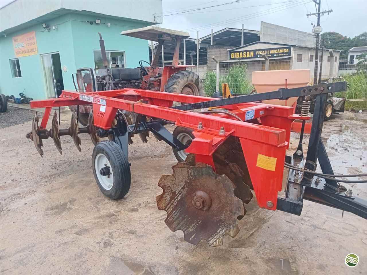 IMPLEMENTOS AGRICOLAS GRADE INTERMEDIÁRIA INTERMEDIÁRIA 16 DISCOS Makes - São Miguel SAO MIGUEL ARCANJO SÃO PAULO SP