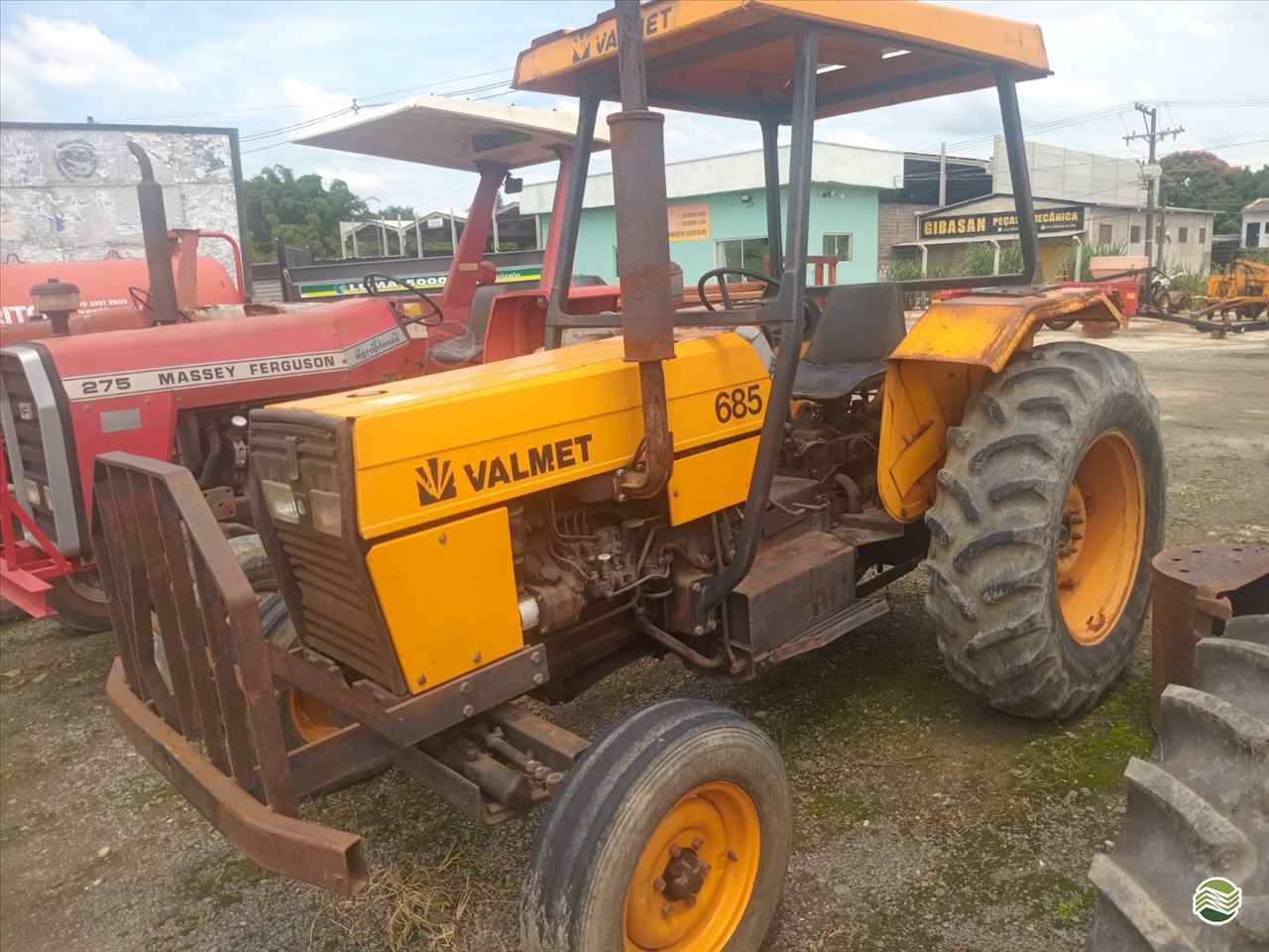 TRATOR VALMET VALMET 685 Tração 4x2 Makes - São Miguel SAO MIGUEL ARCANJO SÃO PAULO SP