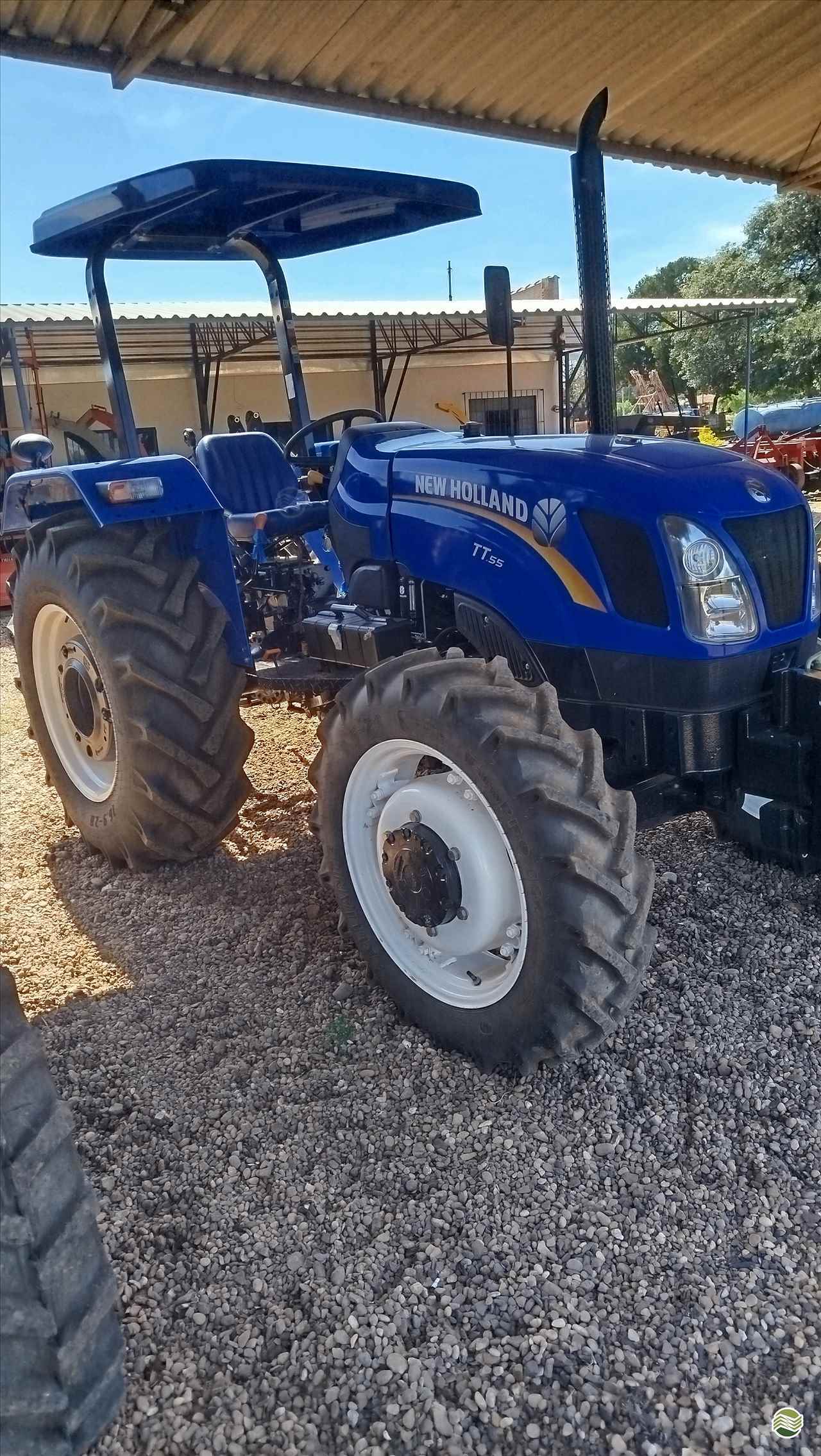 TRATOR NEW HOLLAND NEW TT 55 Tração 4x4 Souza Neto Tratores e Implementos SAO MANUEL SÃO PAULO SP