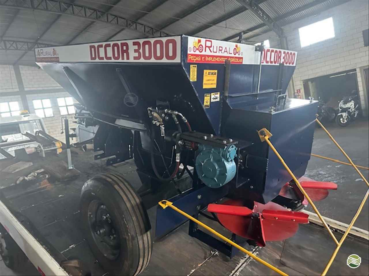 IMPLEMENTOS AGRICOLAS DISTRIBUIDOR CALCÁRIO 3000 Kg MZ Implementos e Peças JAU SÃO PAULO SP